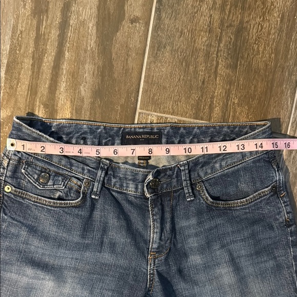 Banana Republic Blue Ankle Cropped Jeans with Selvedge Cuffs - Picture 5 of 10